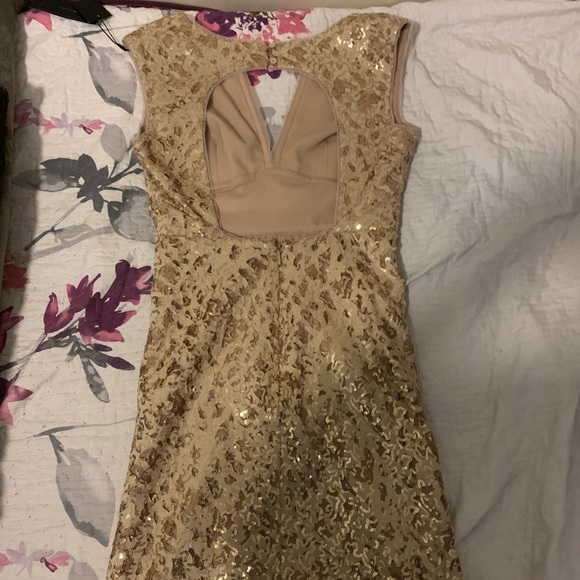 Size 6 BCBG Maxazria Gold Sequin Dress - Picture 4 of 7